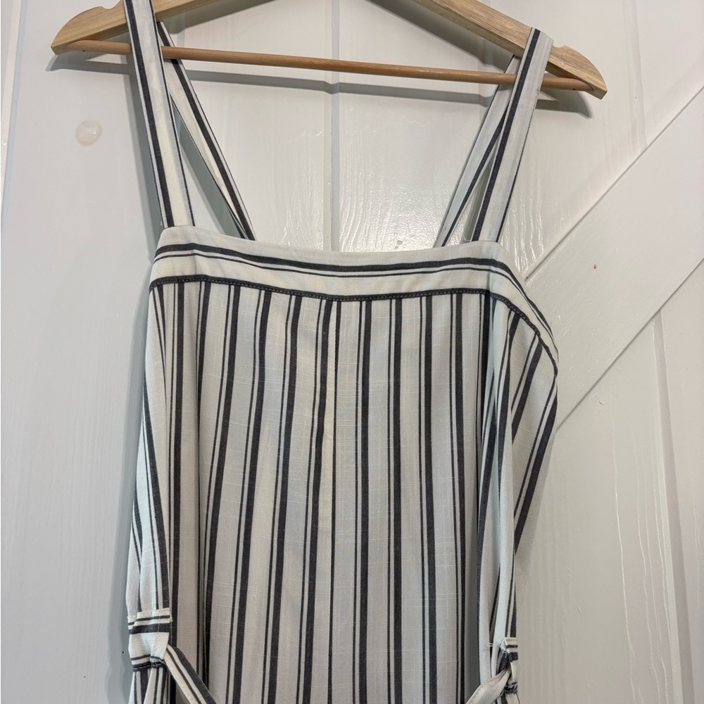 Marine Layer Sleeveless Jumpsuit in navy black stripes Size Medium - Picture 3 of 8